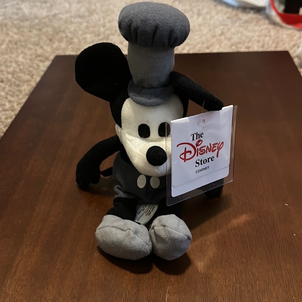 NWT Disney Mickey Mouse/Steamboat Willie Beanie